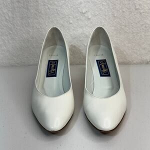 Amalfi Italy Lolita White Cream Calf Leather Pump Pointed Toe Low Heel Size 9 AA